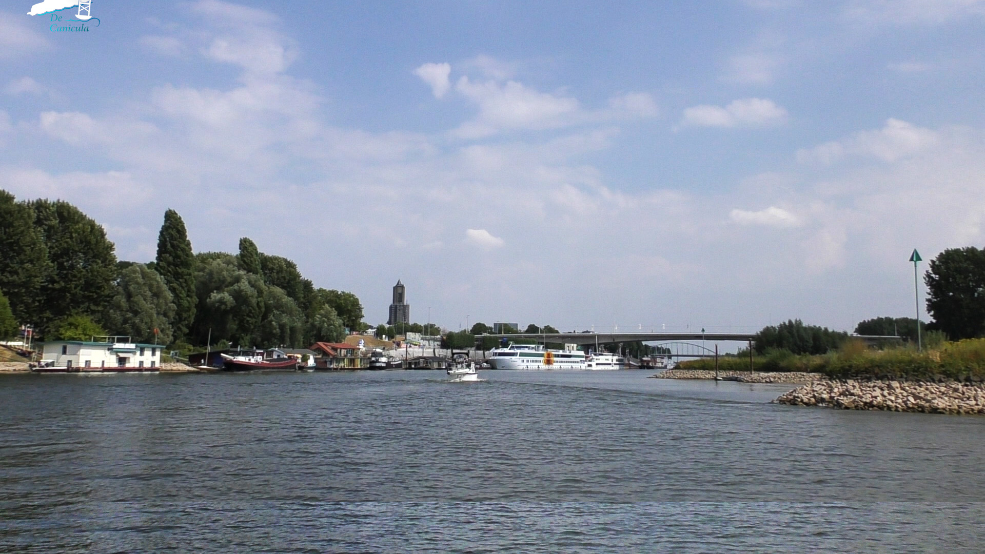 Over de Rijn naar Arnhem Varen met de Canicula