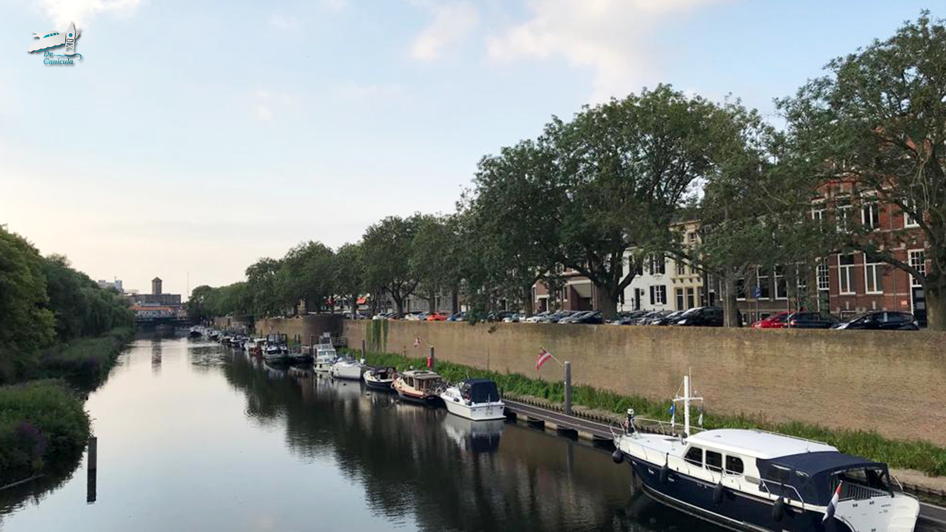 Aanleggen in Den Bosch - Varen met de Canicula